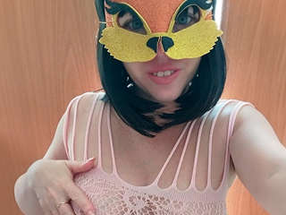 MALVINALANIE amateur webcam photo