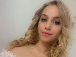 SWEETYMEL amateur webcam photo