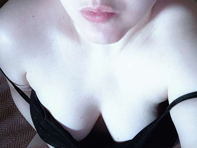 PETRA777 free sexy photo