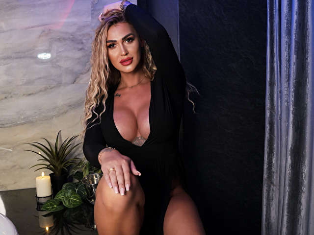 NICOL2NAYA free sexy photo