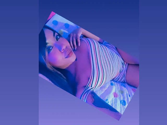 VALERYSQUIRT free sexy photo