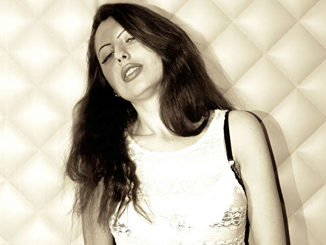 NICOLEMAY free sexy photo