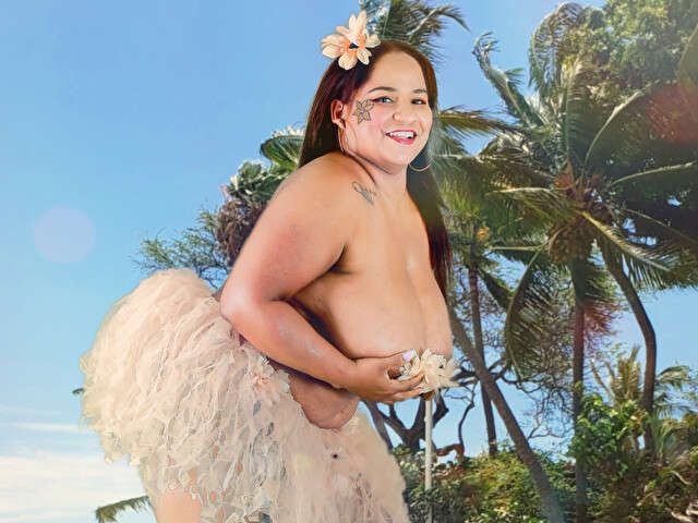 DAJANAAROAX free hard sexy photo