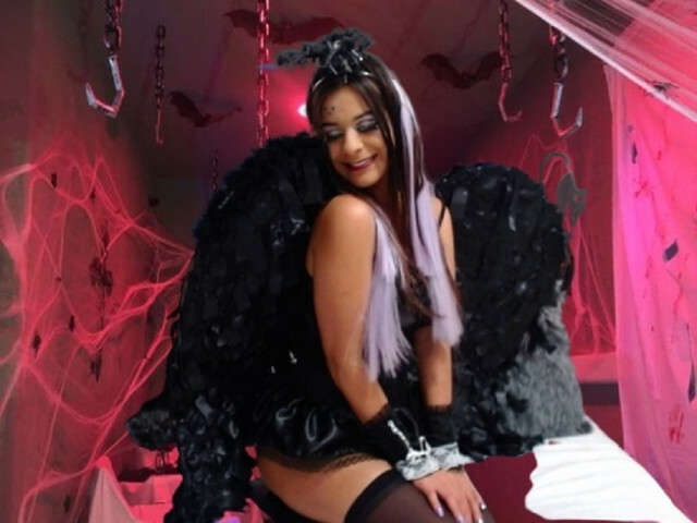 MILU free hard sexy photo