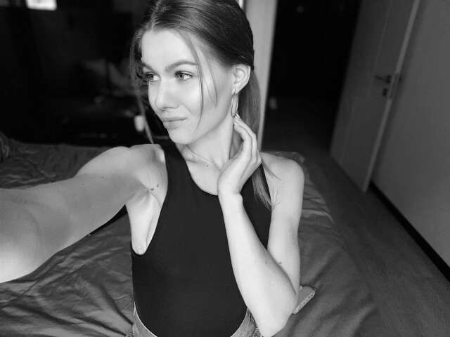 MARYV free sexy photo