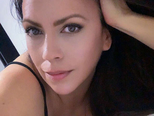LINDA334 free sexy photo
