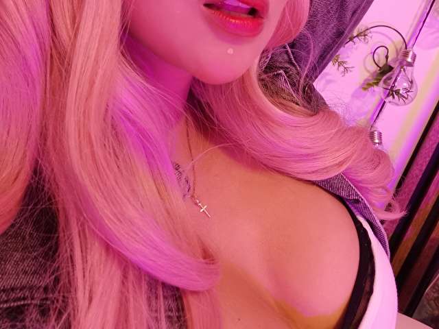 AMAZONA free sexy photo