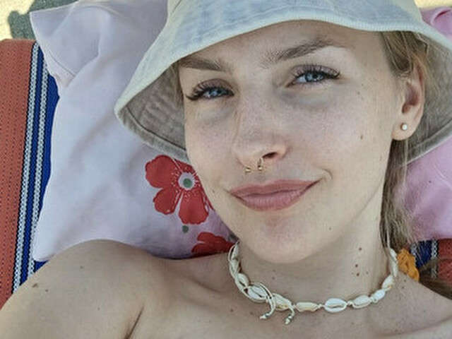 ILUSIONCATSX free hard sexy photo