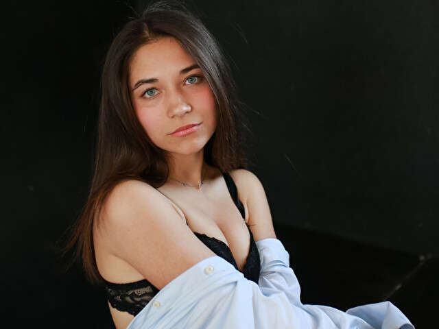 LANNAVILER free hard sexy photo