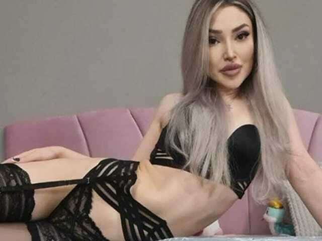 ARIAXO free sexy photo