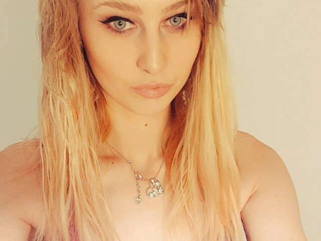 NATASHAROUGE free sexy photo