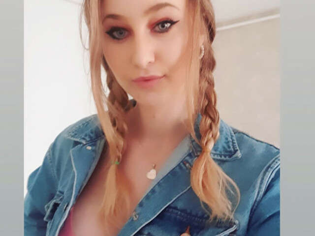 NATASHAROUGE free sexy photo