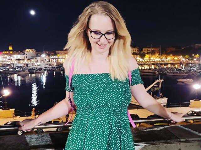 NATASHAROUGE free sexy photo