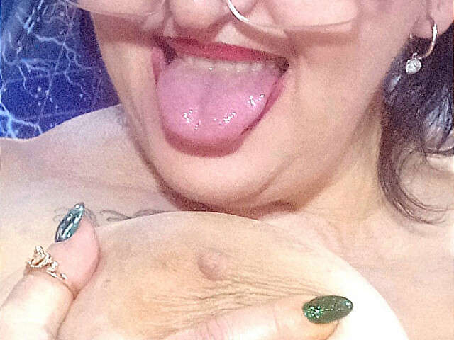 MARIAYLEONA free hard sexy photo