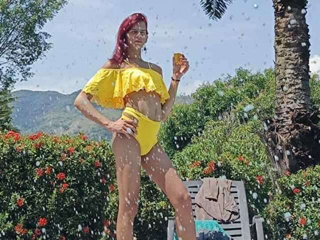 ALESSANDRA free sexy photo