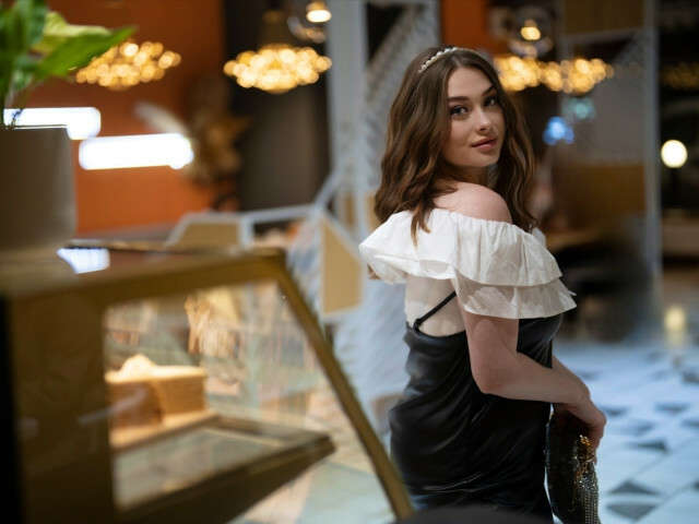 SENSITIVEEE free sexy photo