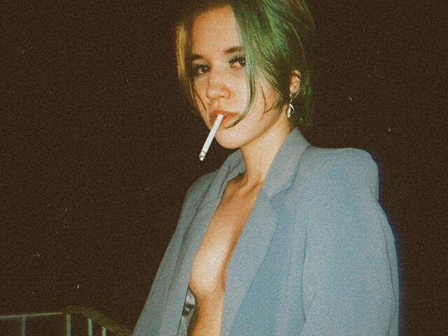 SWEETBEEE free hard sexy photo