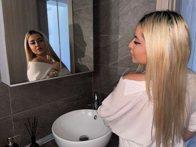 MISSBOUJEE free sexy photo