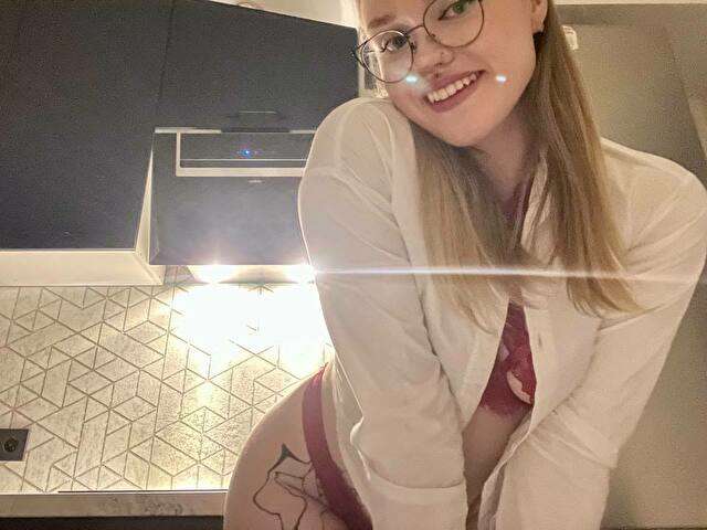DEARPRINCESS free sexy photo
