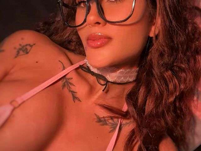 HARLEYROODS free sexy photo