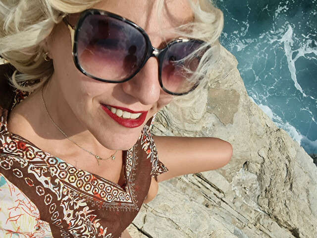MELISSAKAROL free hard sexy photo
