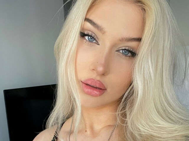 TRAICYJUICY free sexy photo