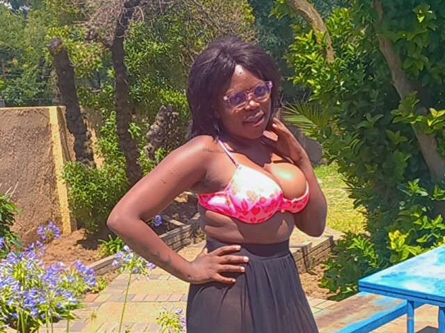 BLAQDOLL60 free sexy photo