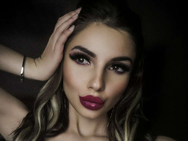 FIERCEFOX free sexy photo