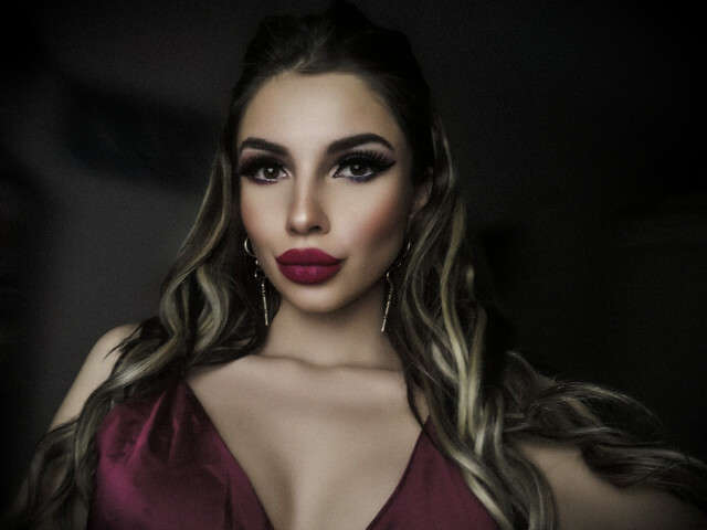 FIERCEFOX free sexy photo