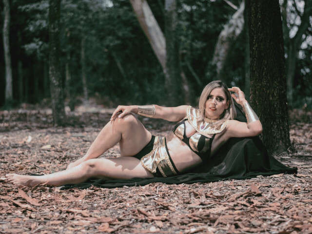 LAURAM free hard sexy photo
