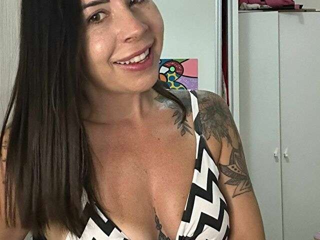 HALINAMILF free sexy photo