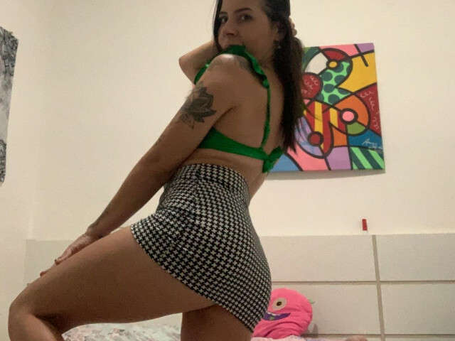 HALINAMILF free sexy photo