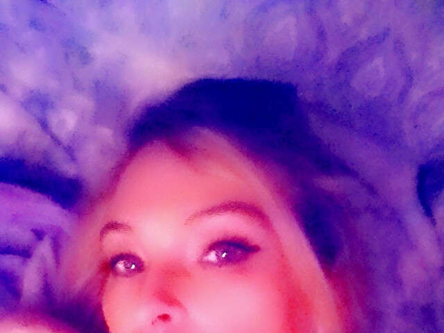QUEENB free sexy photo