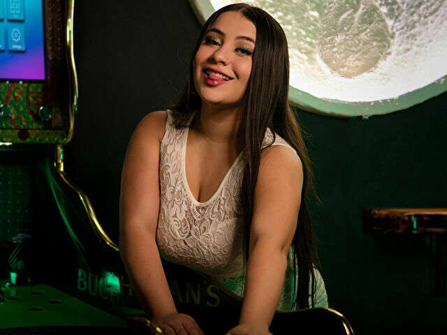 CHIKYLORENS free sexy photo