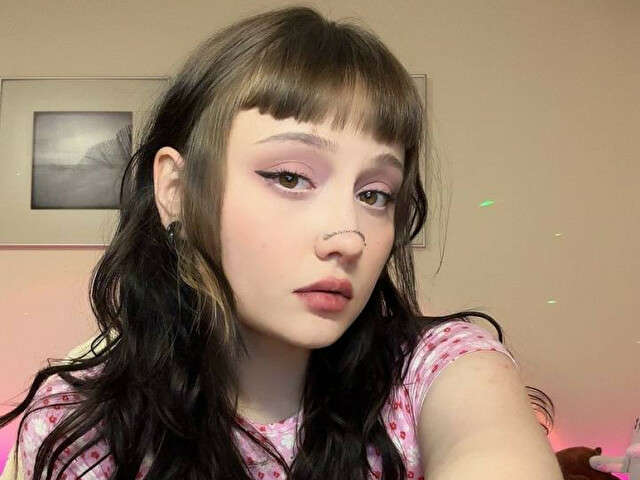 MARYMILUWU free sexy photo