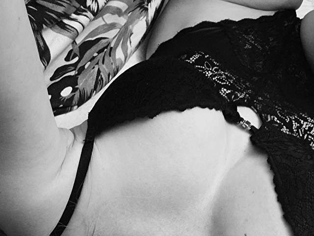 ONLINED free sexy photo