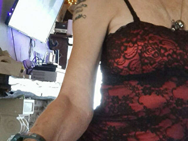 DAKOTA free sexy photo
