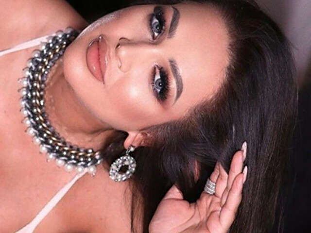 ASSYA free hard sexy photo