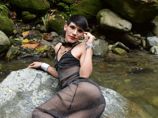 LINCISOFFIA free sexy photo