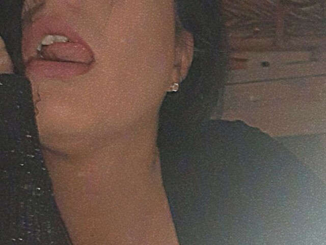 LATOYAA free sexy photo