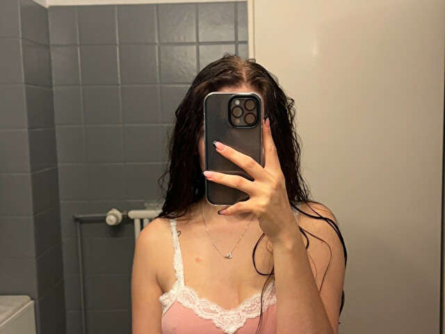 CAMILAA562 free sexy photo
