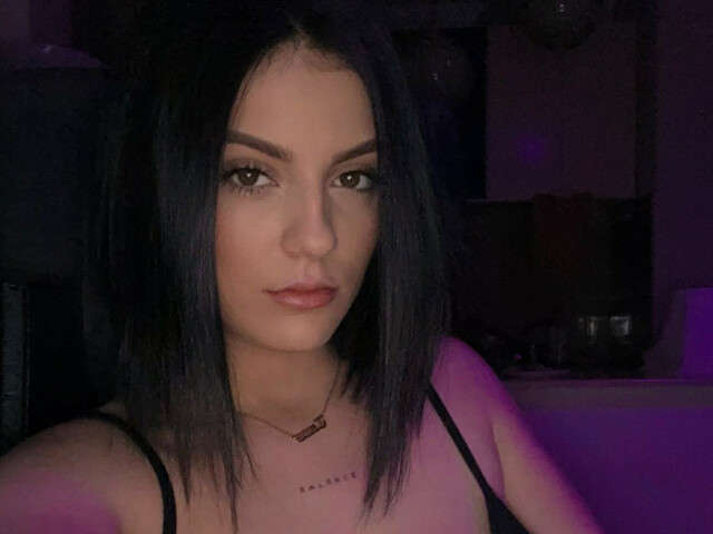 HOLLYMOLLY4 free sexy photo