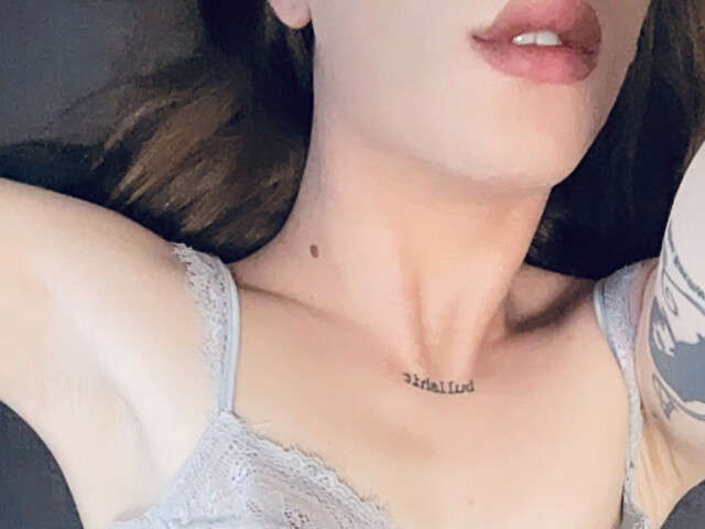 CAMMYTRANS free sexy photo