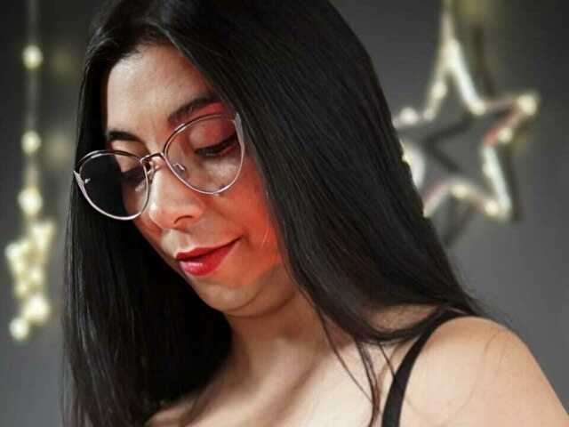 KARLAH free sexy photo