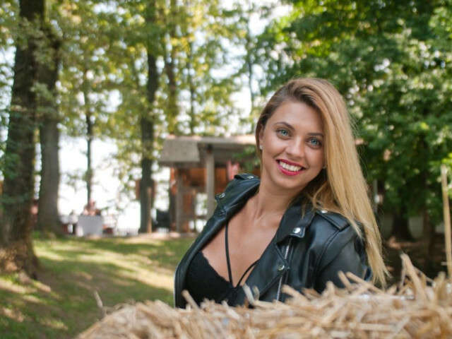 CARLASTACEE0 free sexy photo