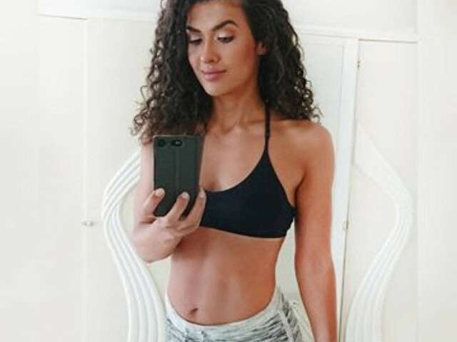 NAIRA free sexy photo