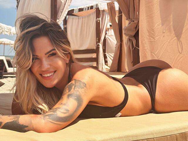 ZOEYMARIE free sexy photo