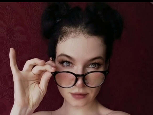 EMMASQUIRT free sexy photo