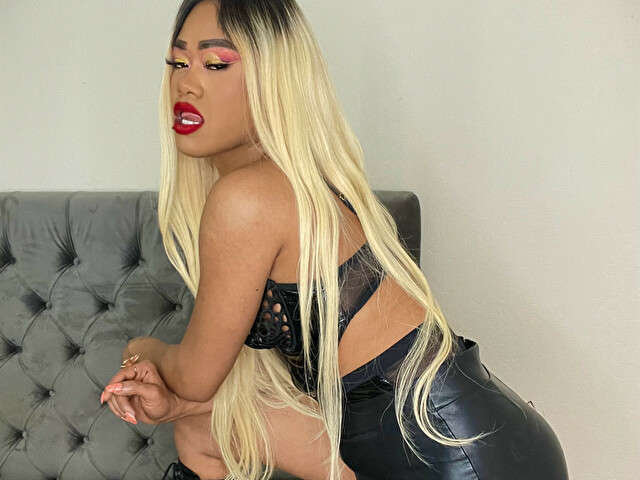 STOUTESOFI free sexy photo