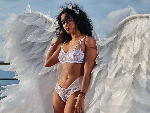 LILI20 free sexy photo